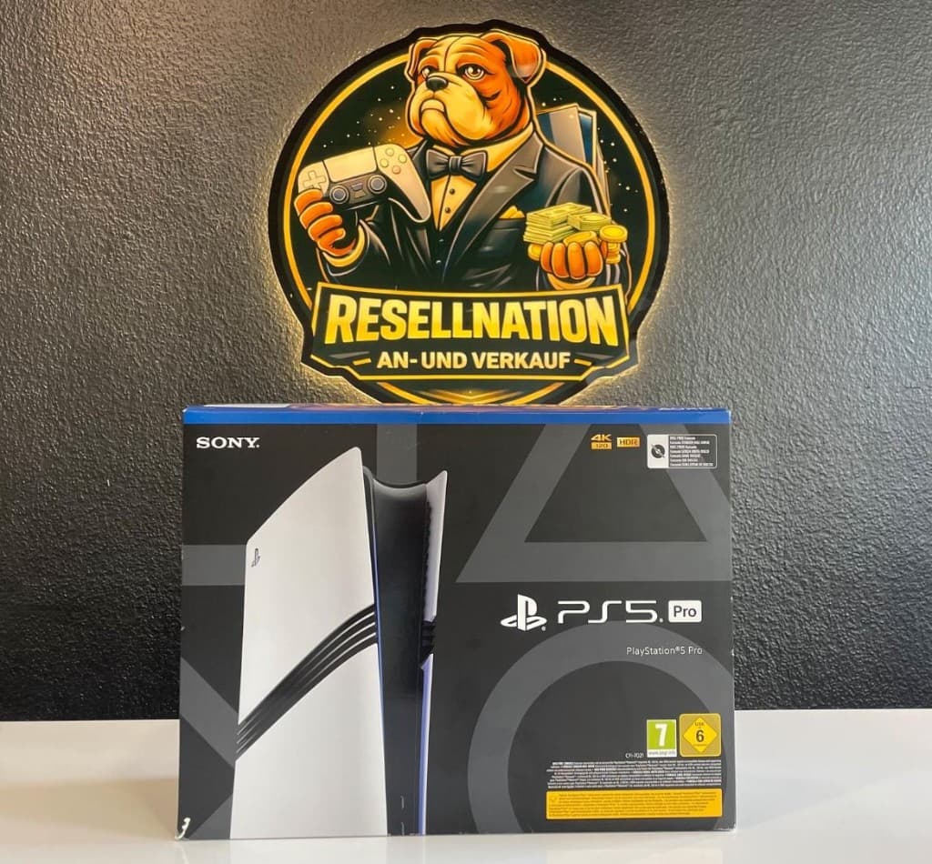 ResellNation-Logo an der Wand mit PlayStation 5 Pro im Vordergrund